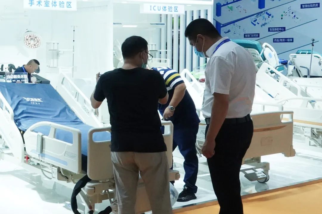 亚星假网一比一医疗,小护士医疗设备