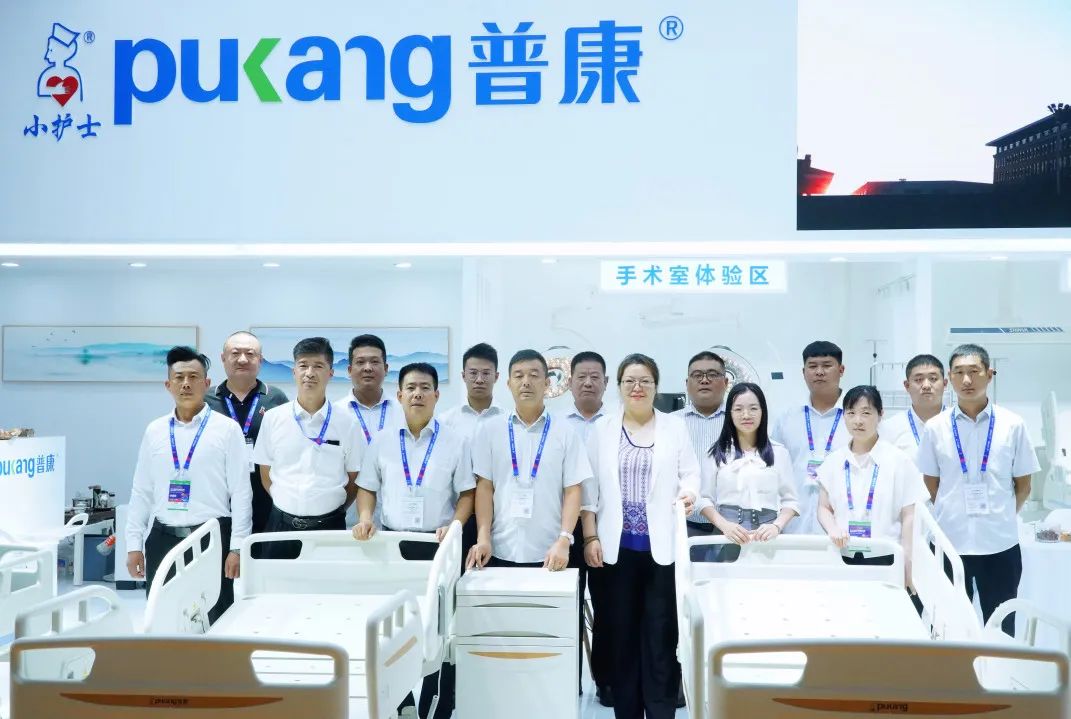 亚星假网一比一医疗,小护士医疗设备,全国医院建设大会